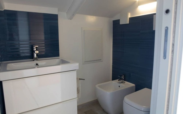 Rilassante E Indipendente- La Rondinella -detacha