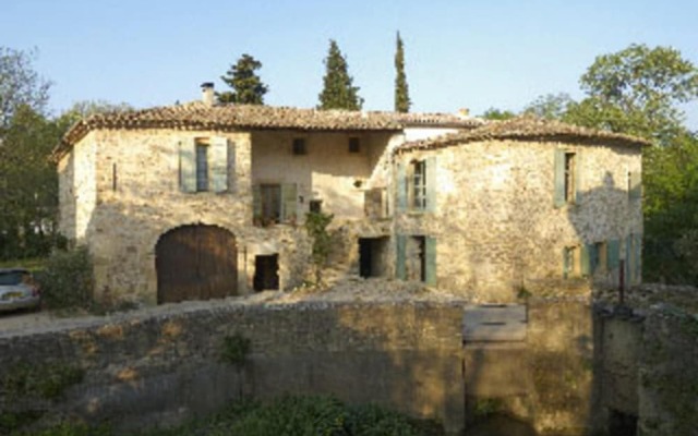 Apartment With 4 Bedrooms in Laudun-l'ardoise, With Wonderful Lake View, Enclosed Garden and Wifi