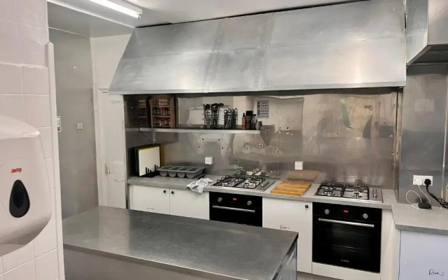 HK Rooms - Self Catering Serviced Rooms