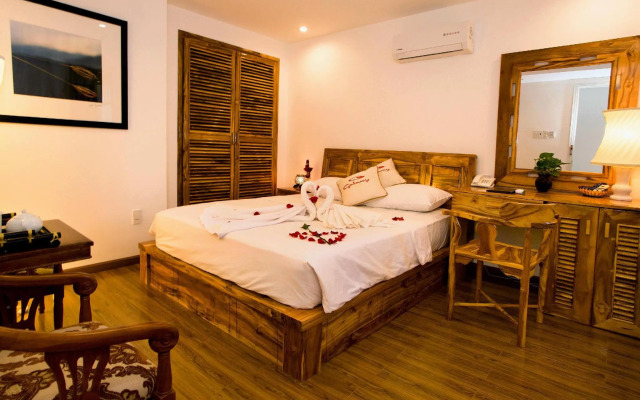 Rex Hotel and Apartment
