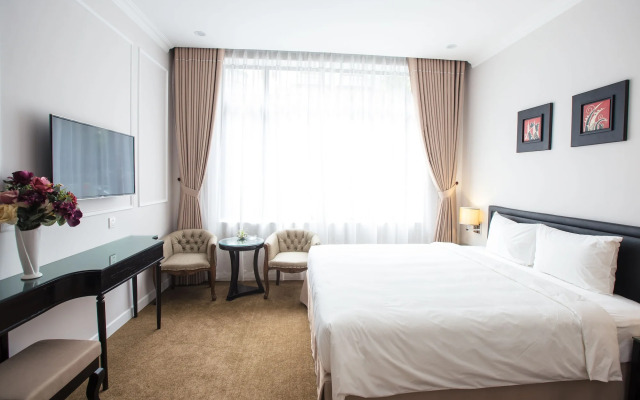 Dinh Elegant Hanoi Hotel