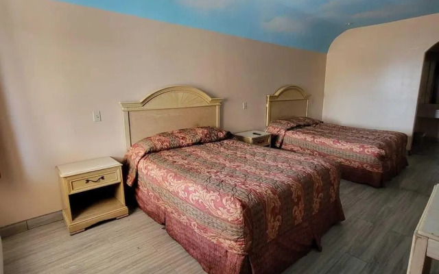 Woodland Inn & Suites