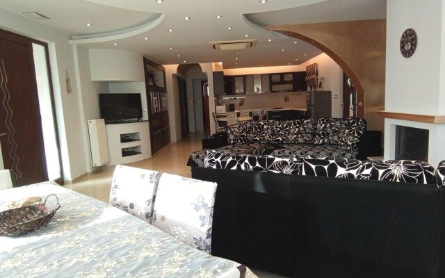 Maia Luxury Pool Villa in Afandou Rhodos