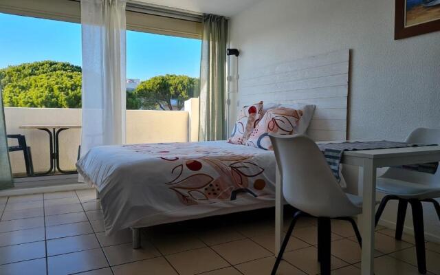 Studio climatisé 1 à 4 personnes vue mer