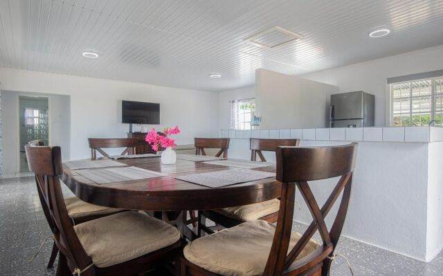 Aruban Home Close to Beach
