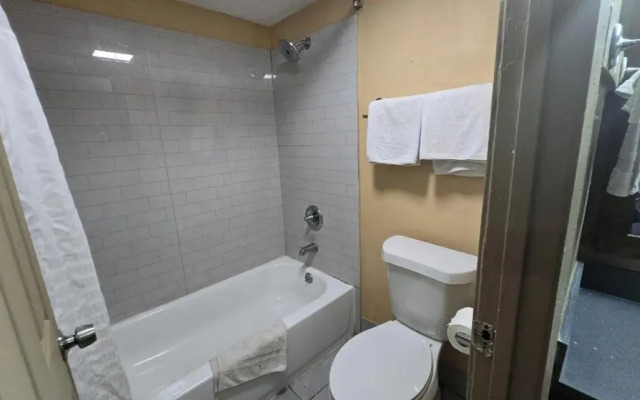 Diamond Inn Motel By OYO Rooms