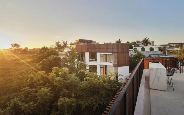 The River Villa by BREIG