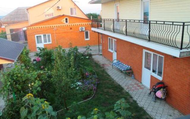 Guest House Morskaya 2/2