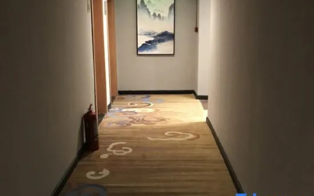 Zhumadian Hawaii Hot Spring Bath Hotel