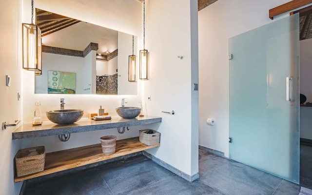 Villa Themma Jungle – Guest Rooms – Bukian