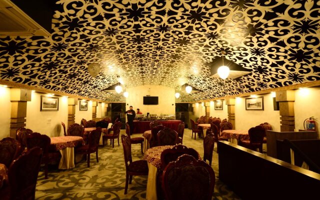 Hotel Aksa Srinagar