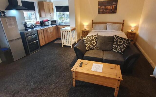 Sherwood Studio Annexe 1 Bedroom Entire Property