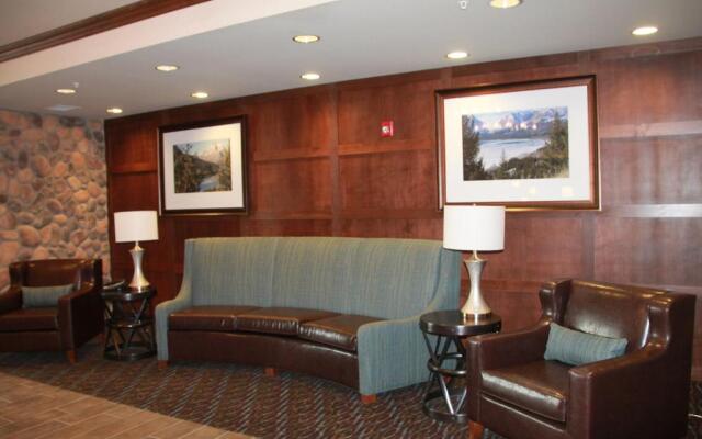 Glacier Peaks Hotel