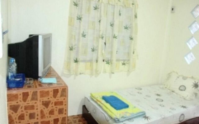 Day Night Bungalow & Bar