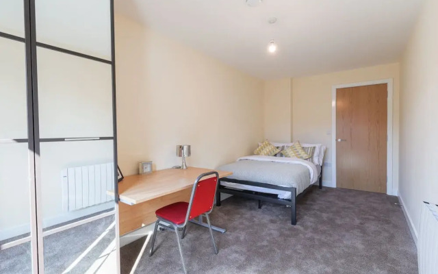 Stunning 3-bed Apartment