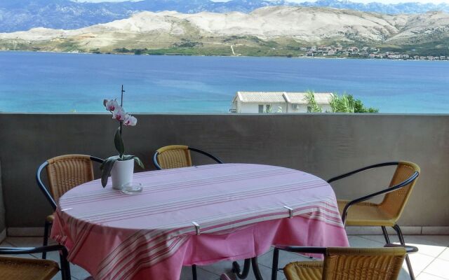 Beautiful Coastline View Apartment a4