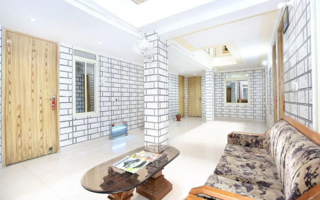 Hotel Continental Inn 42