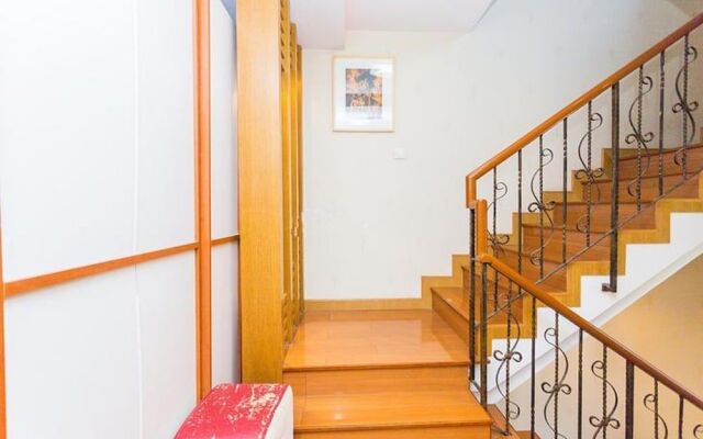 Jhouse Hongqiao Villa 7