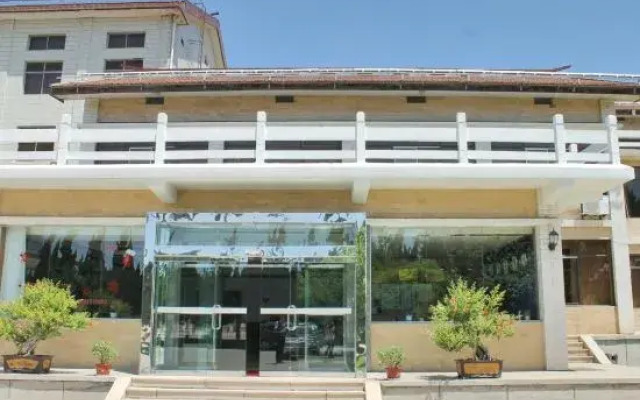 Seaview Hotel