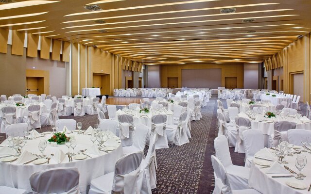 Avra Imperial Hotel