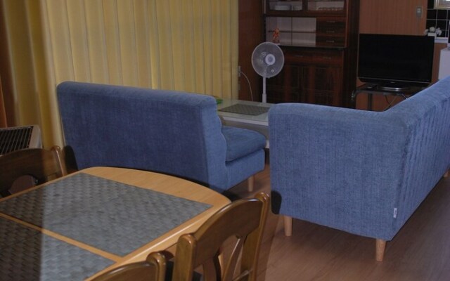 Osamunai Two stories House Style