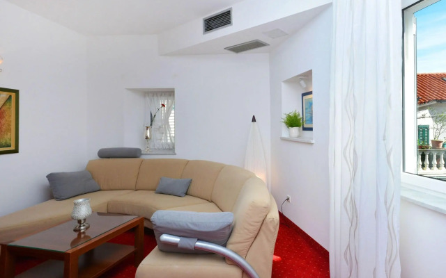 Hotel Adriana