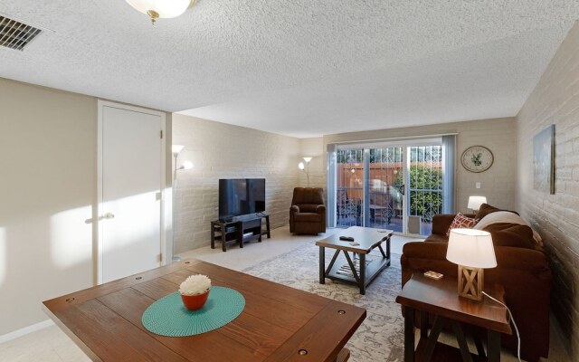 Sitting Pretty 2 BR by Casago