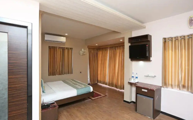 Hotel Puri Beach Resort