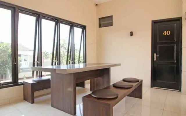 Pucuk Matahari Hotel