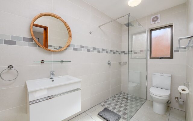 San Lameer Villa Rentals 1933