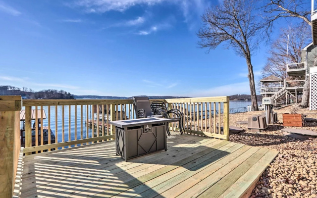 Lakefront Ozarks Home: Deck + Boat Dock!