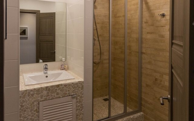 CoHome Apartment Kremenchugskaya near Nevsky Prospect