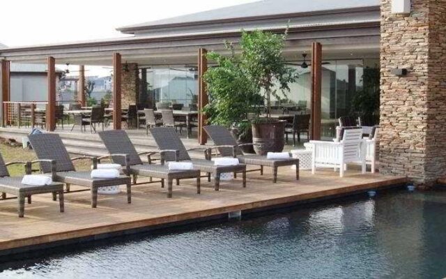 Boulevard 44 Boutique
