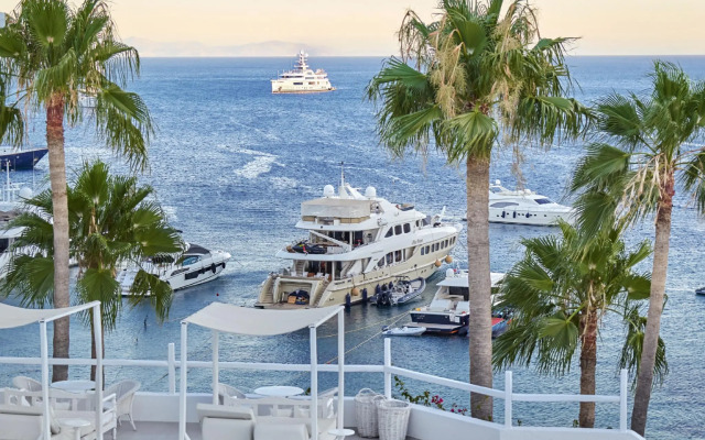 Mykonos Blu, A Grecotel Resort To Live