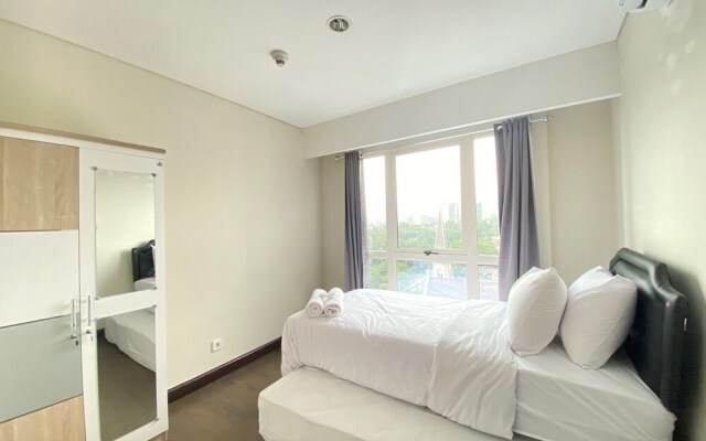 Spacious 2Br Apartment At El Royale Near Bip