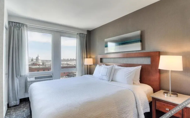 SpringHill Suites Old Montreal