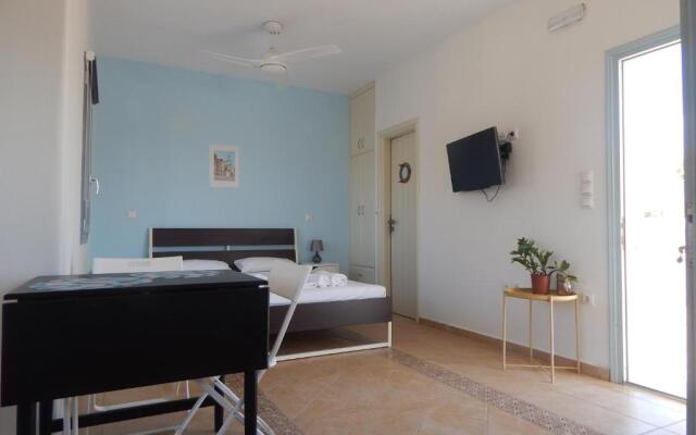 Armonia Studios and Villas