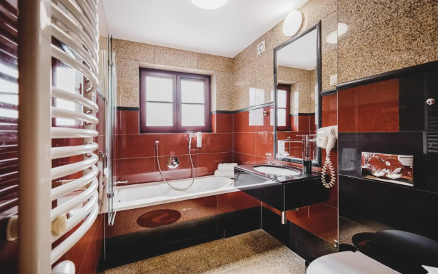 Hotel Solaris