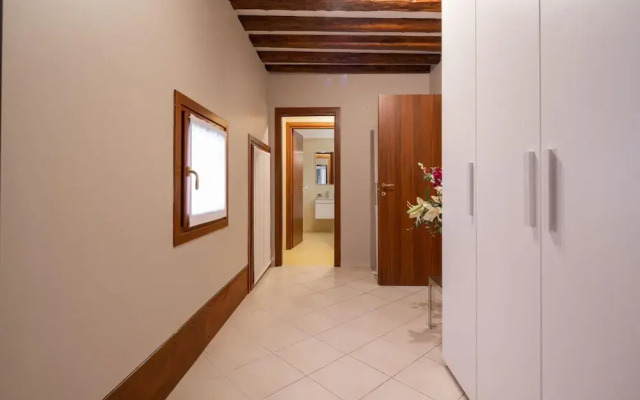 Herion Palace Apt 1 - Locz