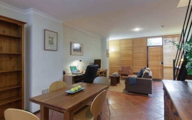 Fremantle Terrace Townhouse
