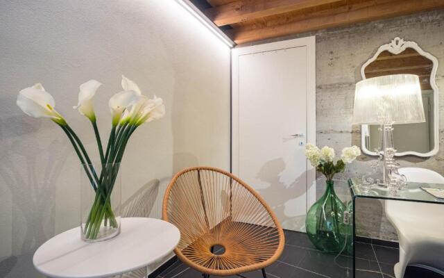 Teatro Romano Easy Suites