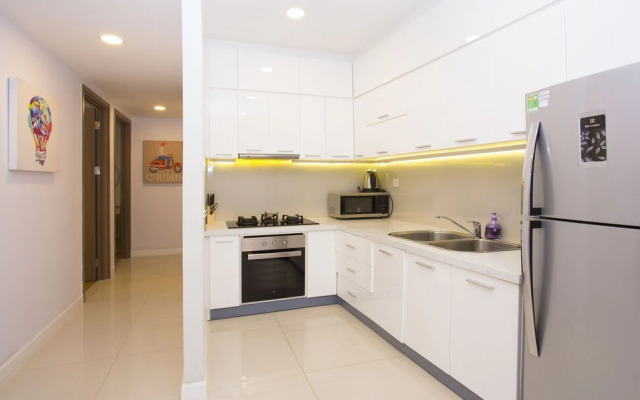 Ami Splendid Rivergate Views