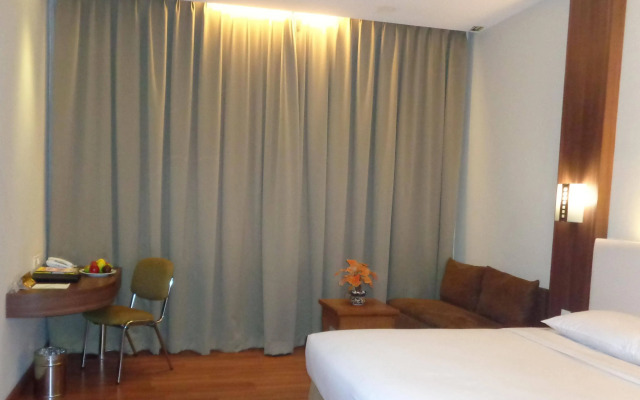 Grand Cikarang Hotel