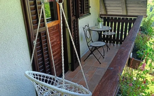 Vineyard cottage Podrzaj