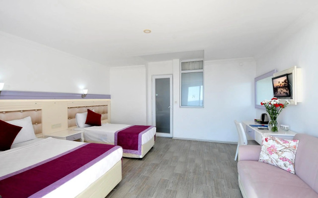 Ramira Beach Hotel