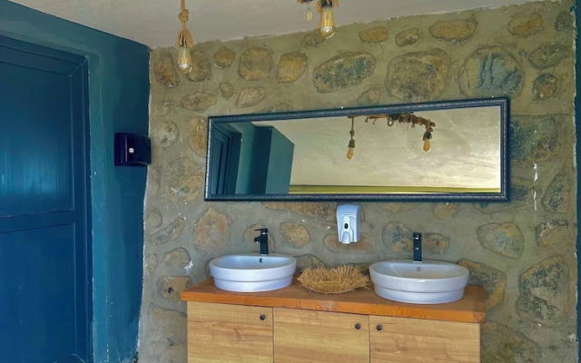 Celazeni̇ Bungalov