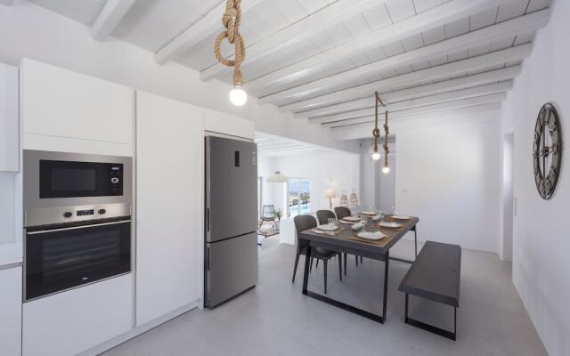 Niriides Luxury Villas