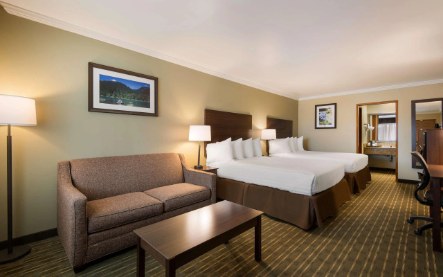 Best Western Holiday Hotel