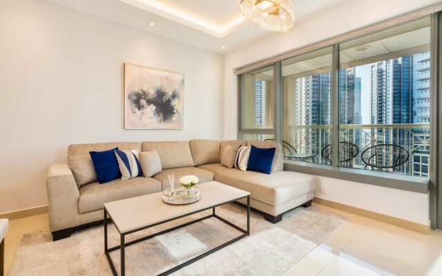 Luxury Burj Khalifa & Fountain View Apt Downtown