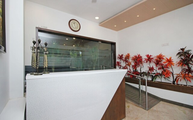 OYO 3422 Hotel Golden Berry